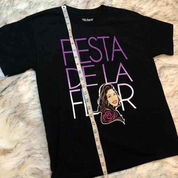 Fiesta De La Flor 2016 Selena Graphic Band Concert Short Sleeve Crewneck Shirt - Picture 5 of 6